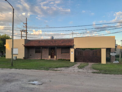 Casa en venta - Rio de la Plata 1444 - Roldán